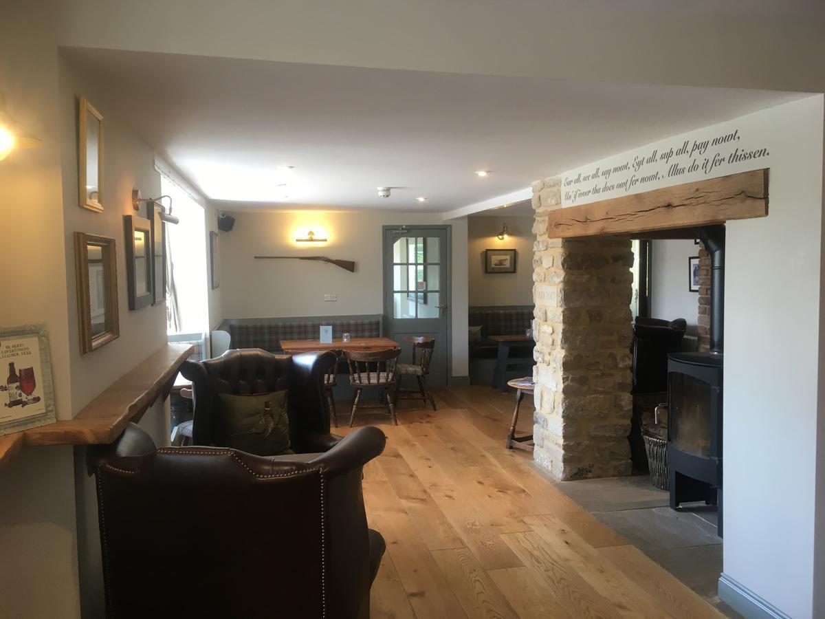 The Cayley Arms Inn Pickering Eksteriør billede